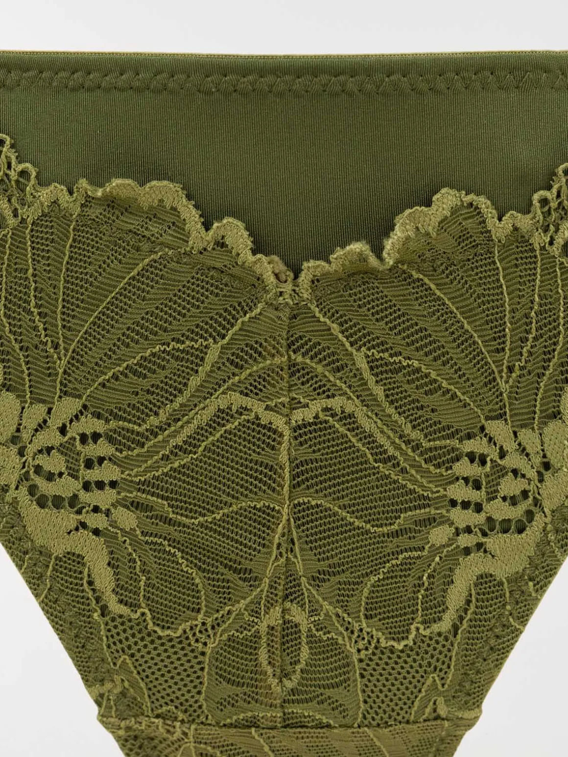 String en dentelle chive femme (S-XL)