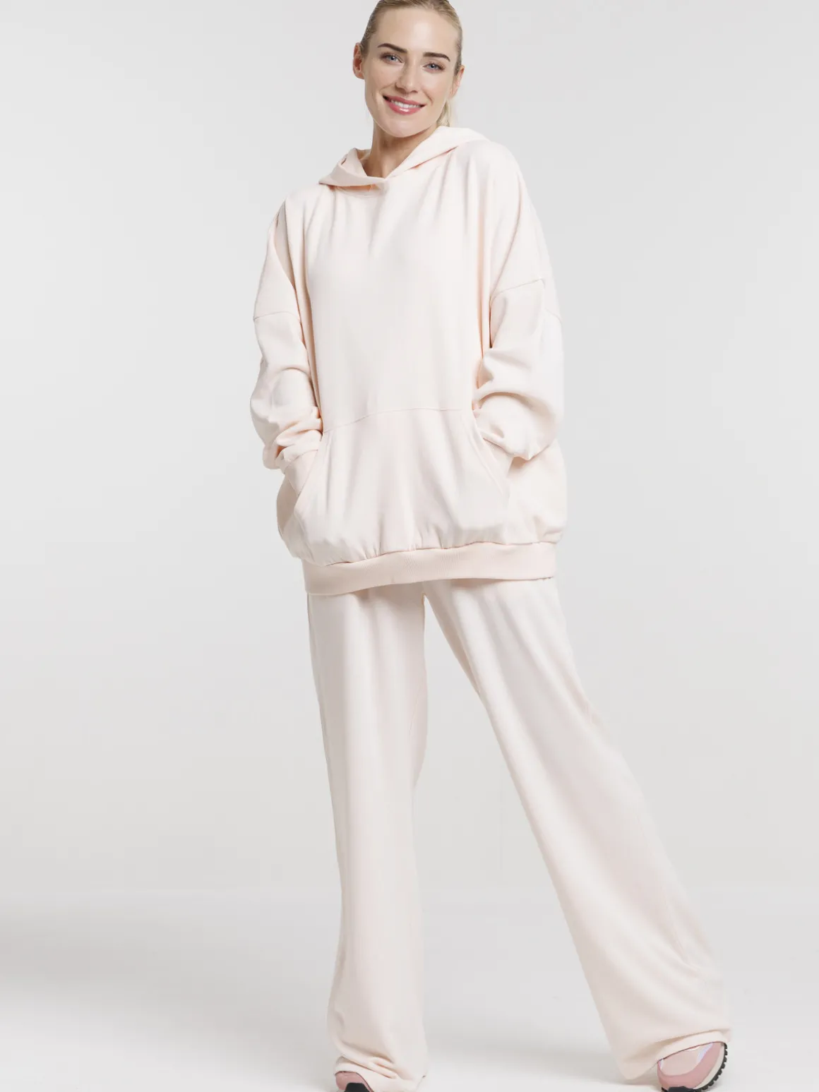 Sweat à capuche basique perle rose femme