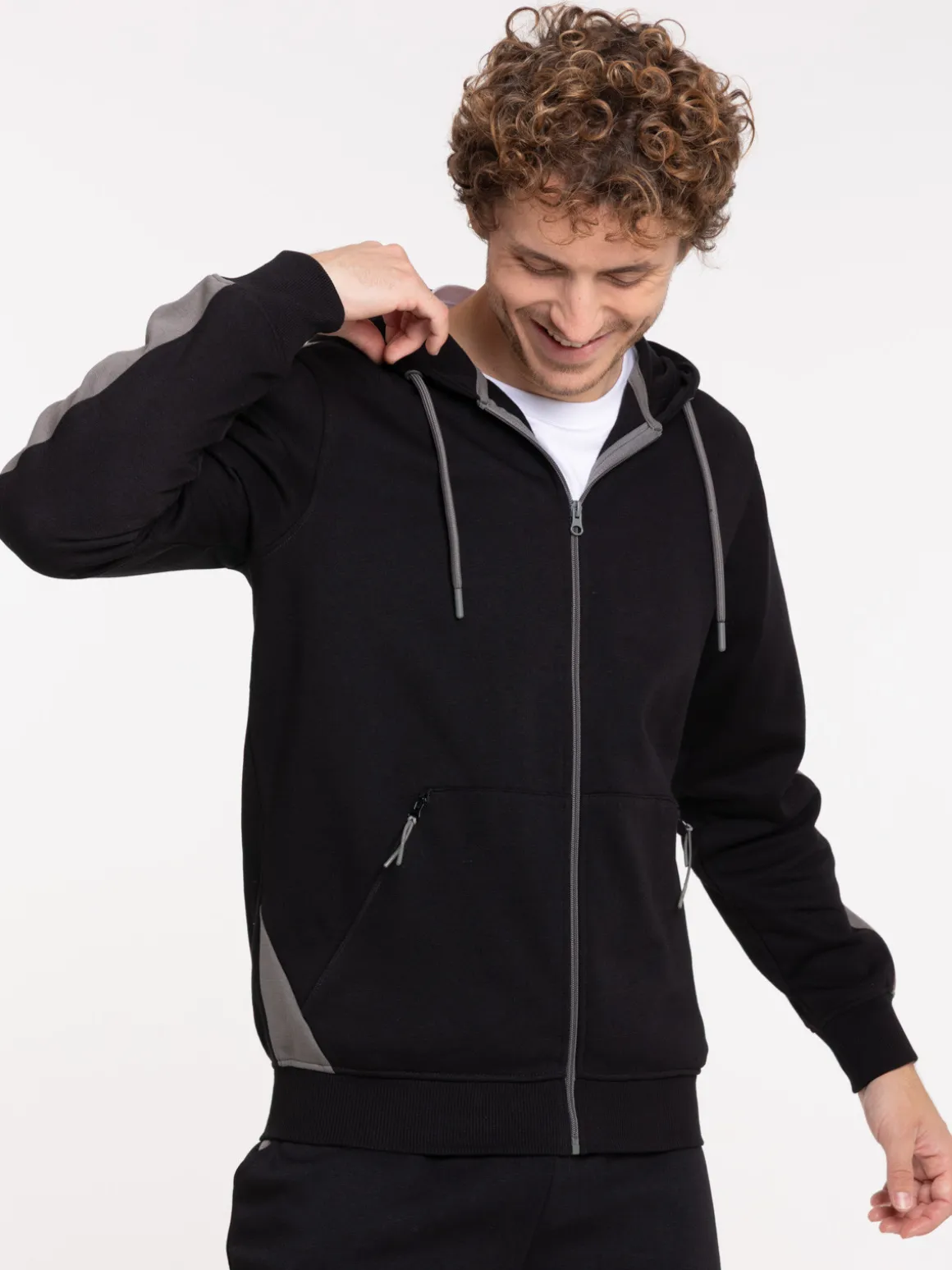 Sweat à capuche zippé noir homme