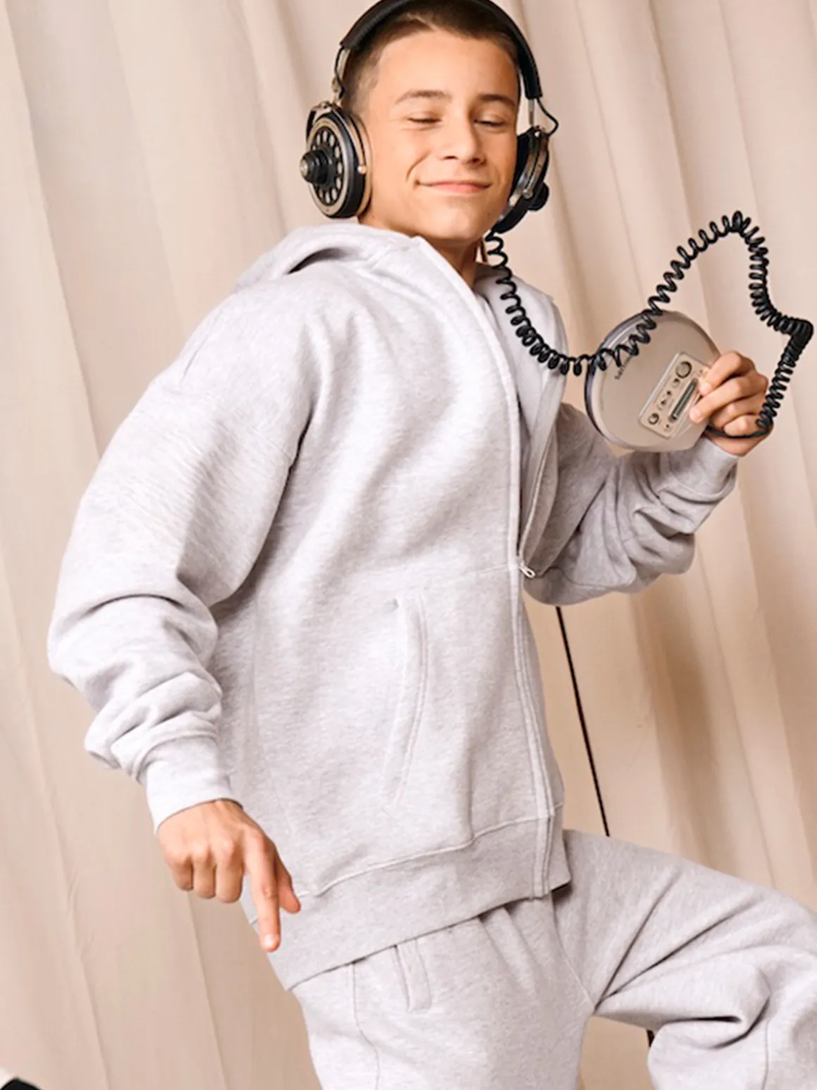 Sweat zippé à capuche garçon (XXS-M)