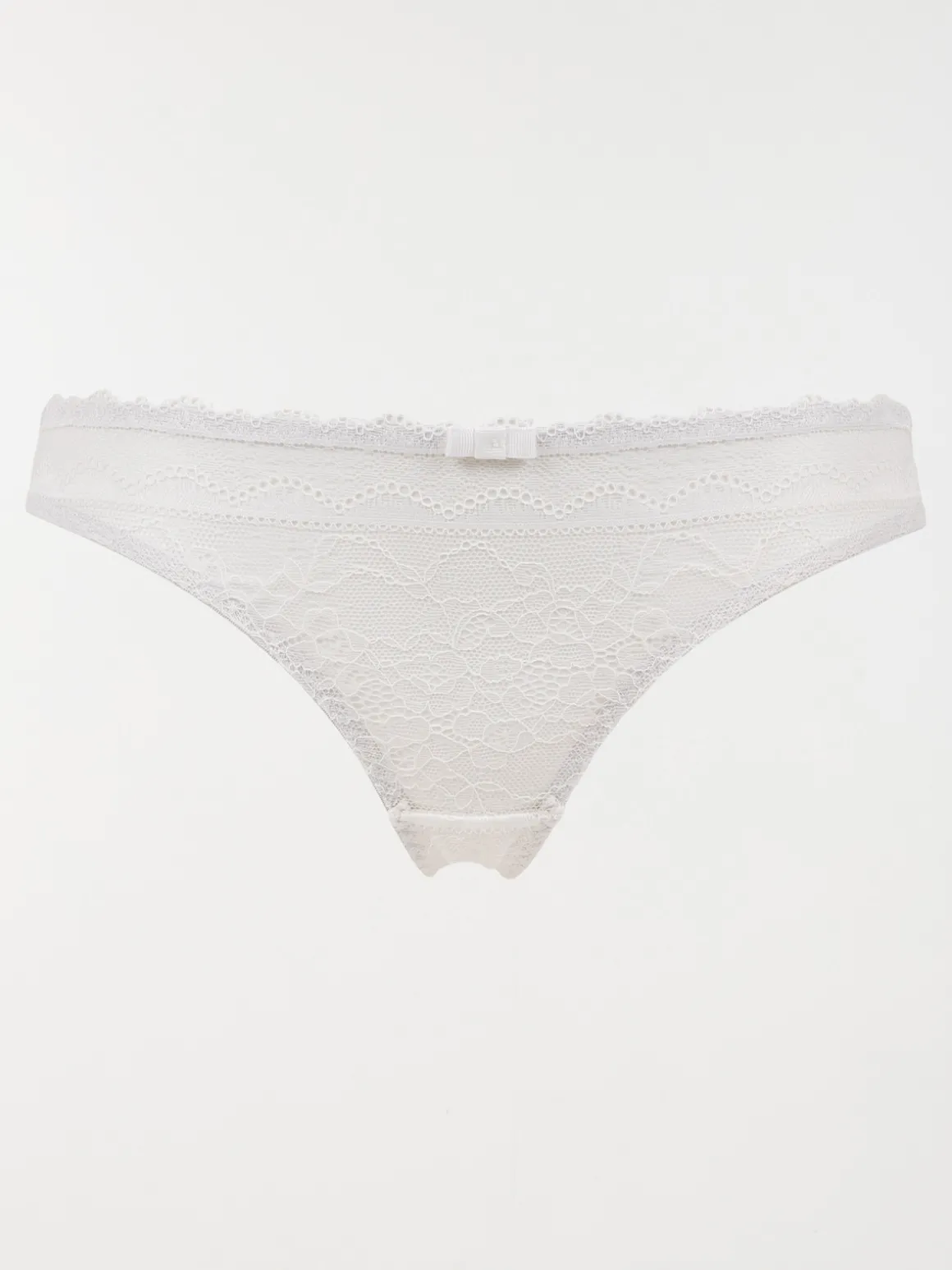 Tanga dentelle ivoire femme (34-46)