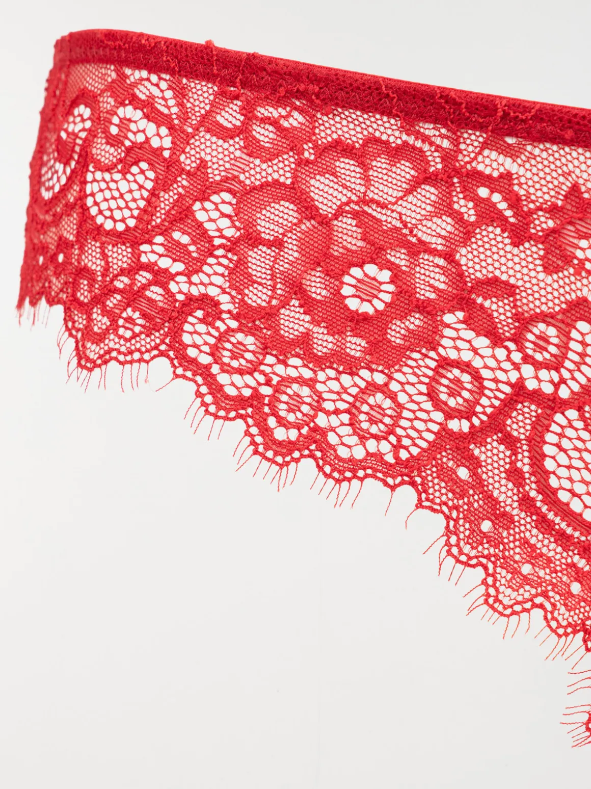 Tanga dentelle rouge femme (S-L)