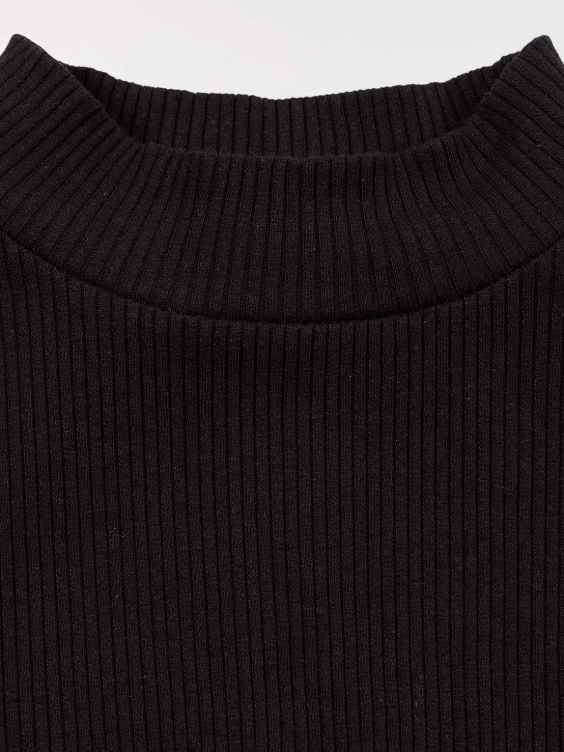 Tee-shirt col montant noir fille (3-12A)