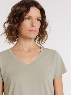Tee-shirt col V mousse clair femme