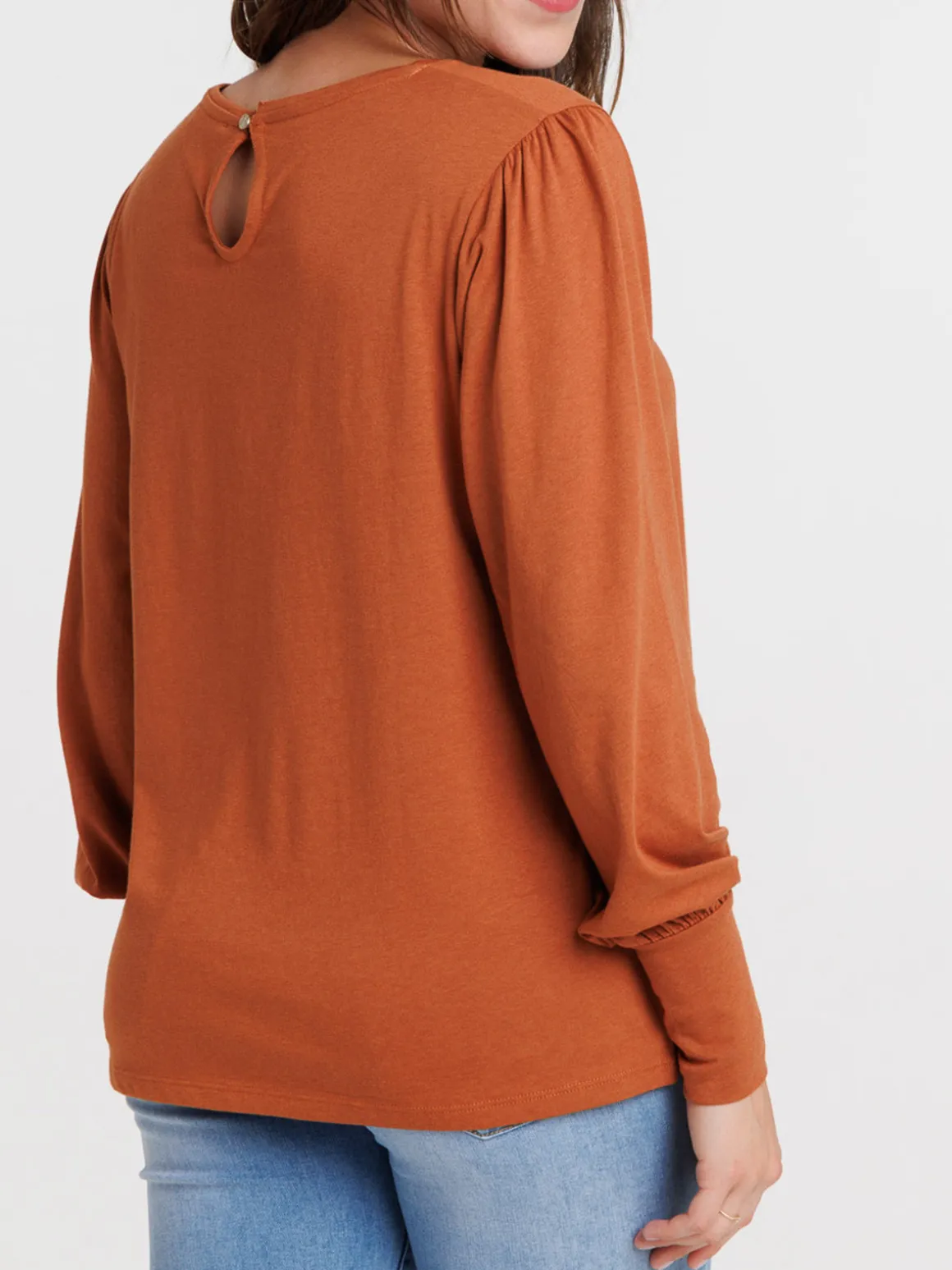 T-shirt col rond ocre rougi femme