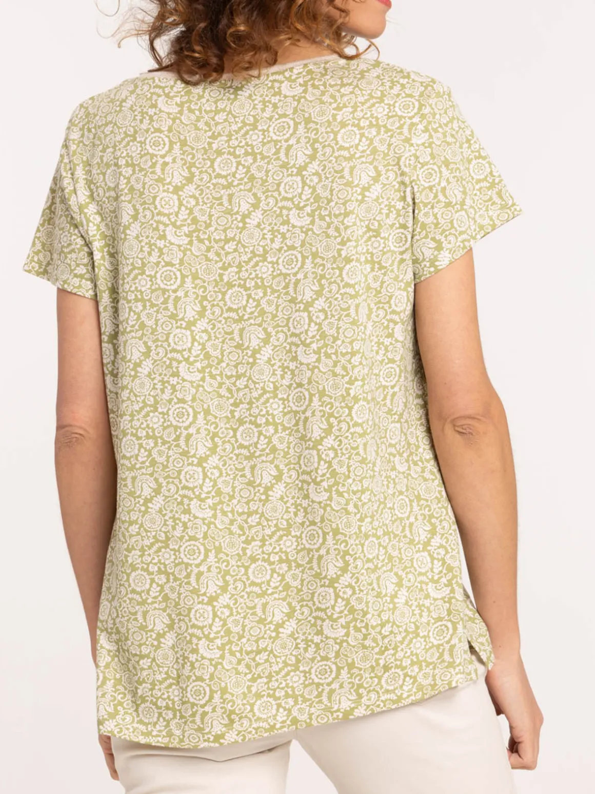T-shirt col V imprimé fleuri femme