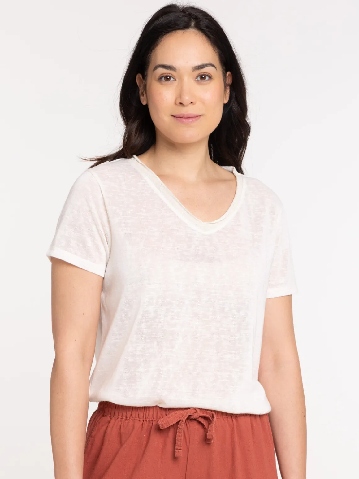 T-shirt col V shell femme