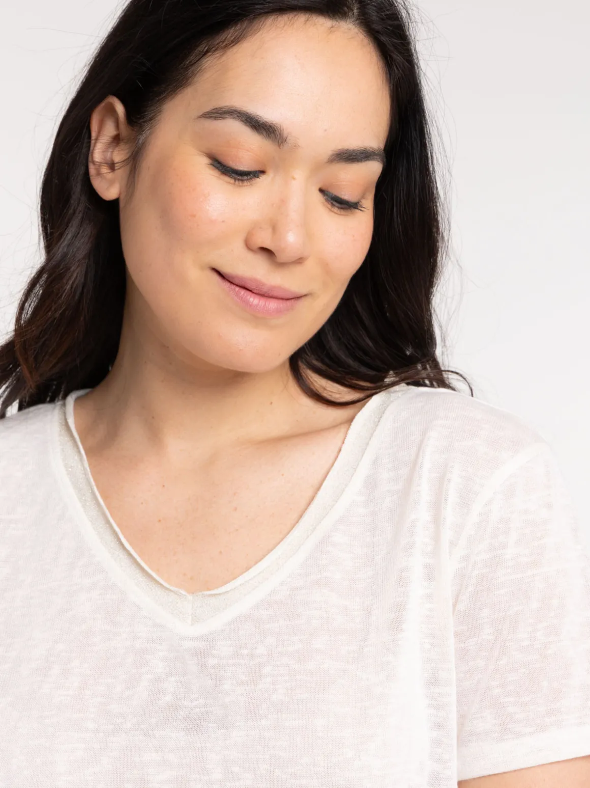 T-shirt col V shell femme