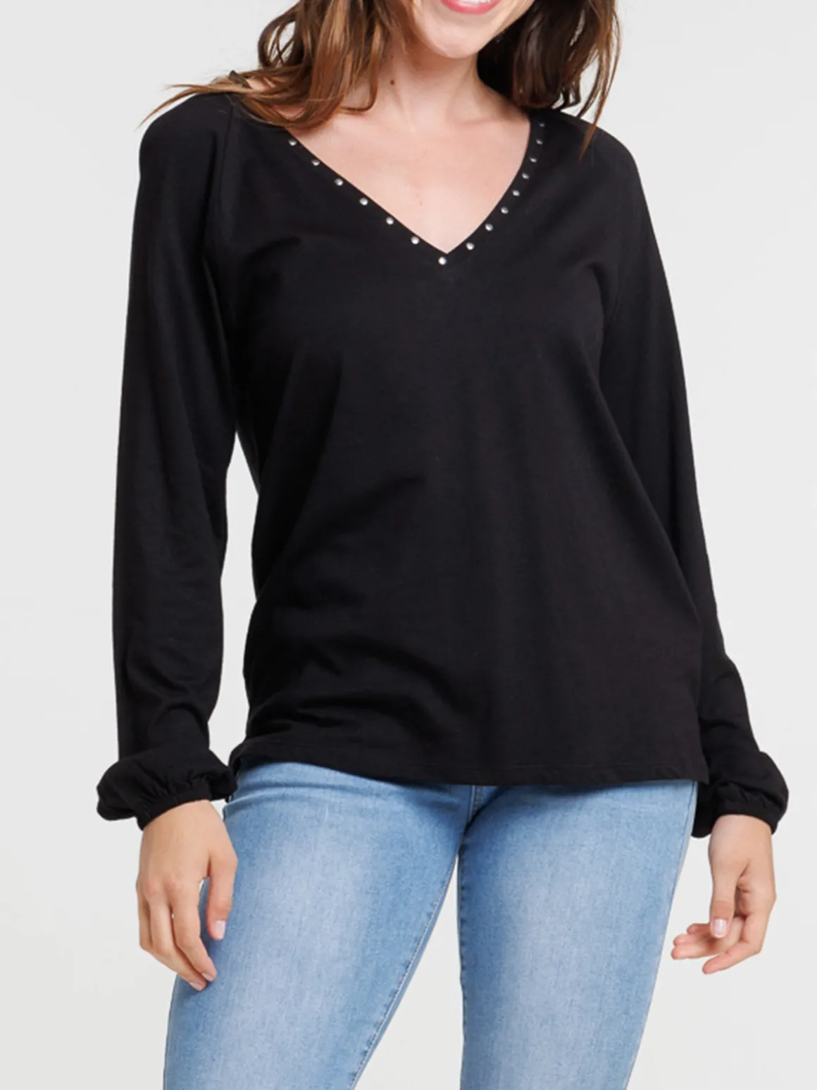 T-shirt col V studs noir femme