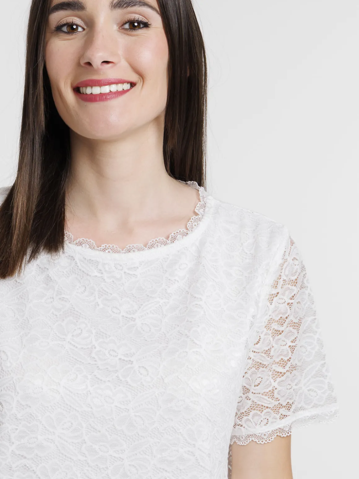 T-shirt dentelle blanc cassé femme