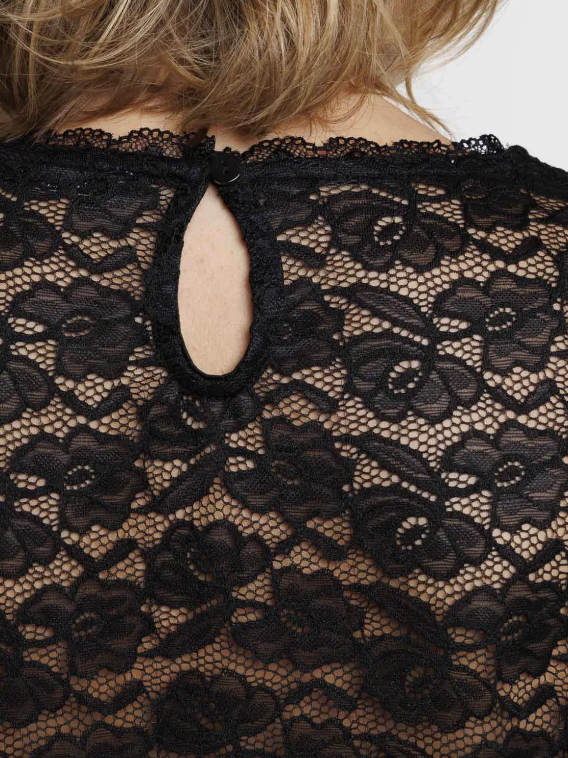 T-shirt dentelle noir femme