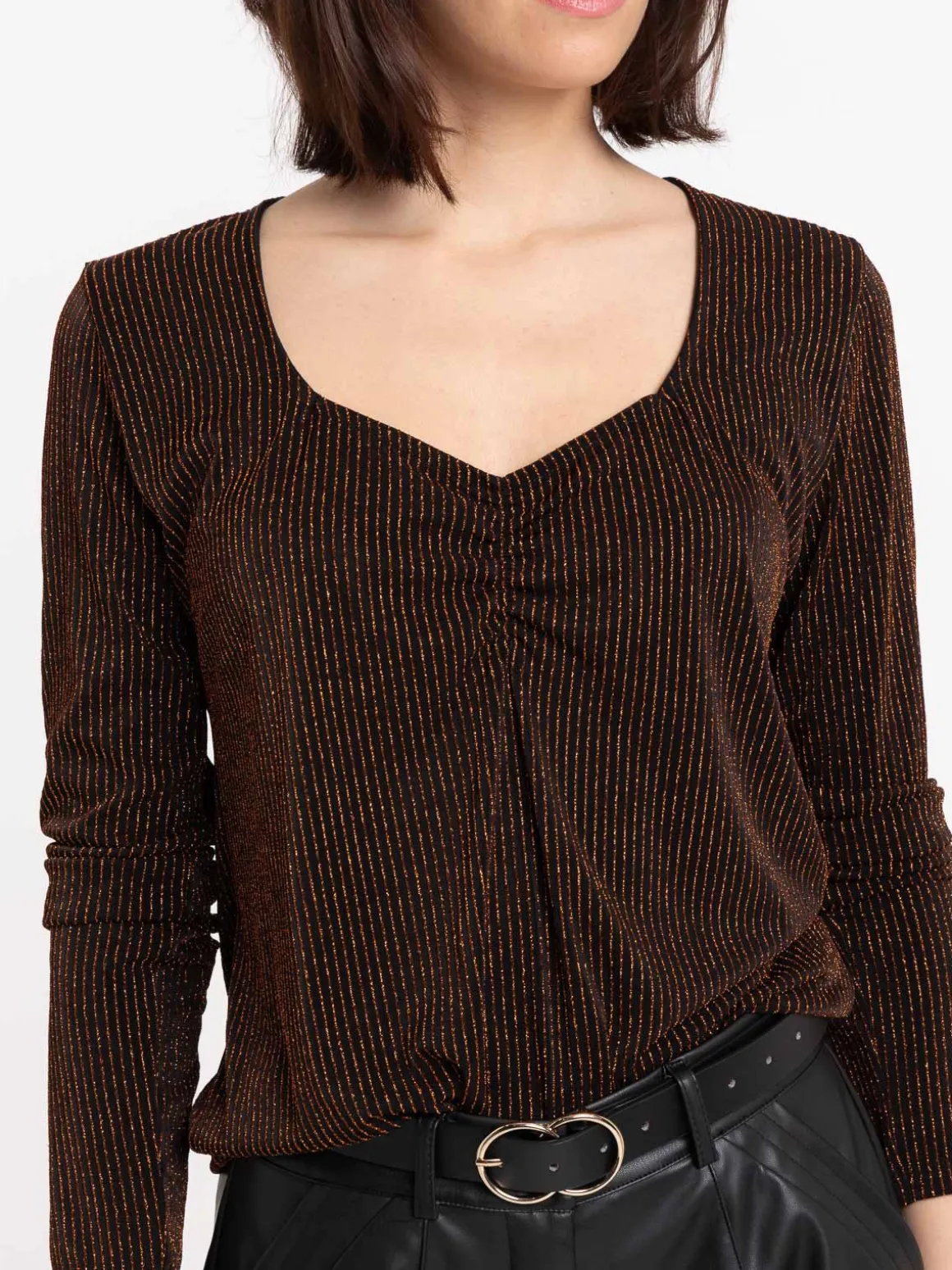 T-shirt femme col carré noir