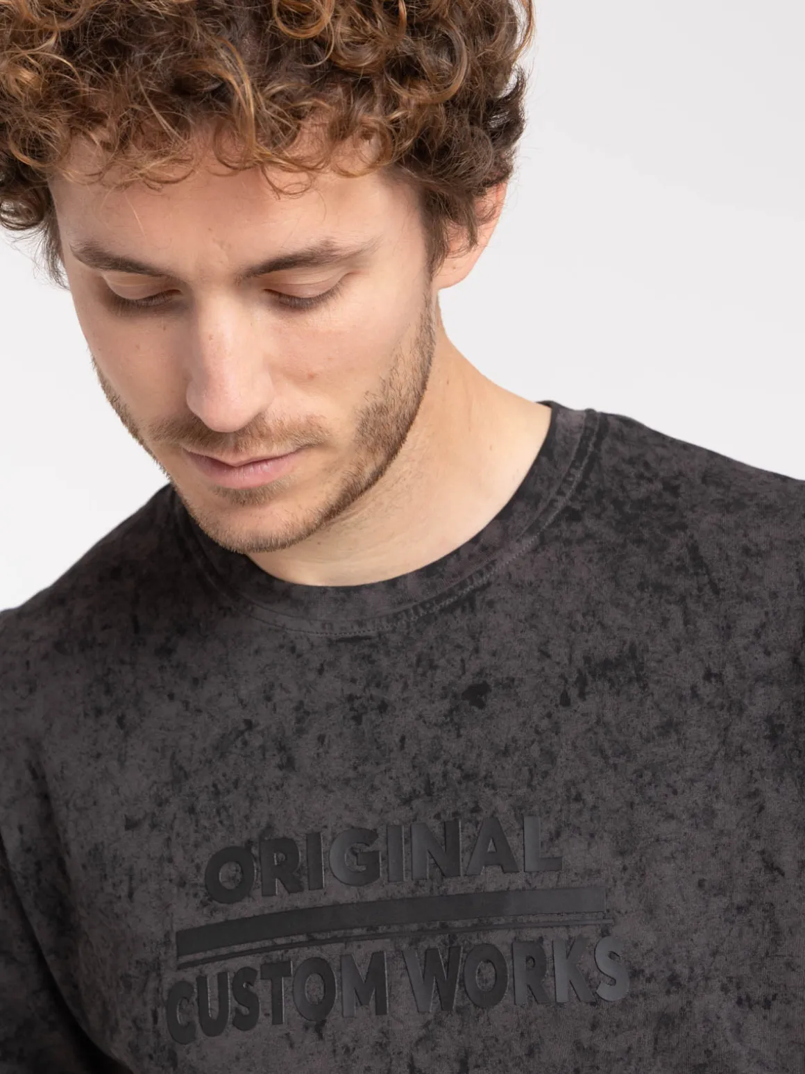 T-shirt imprimé gris homme