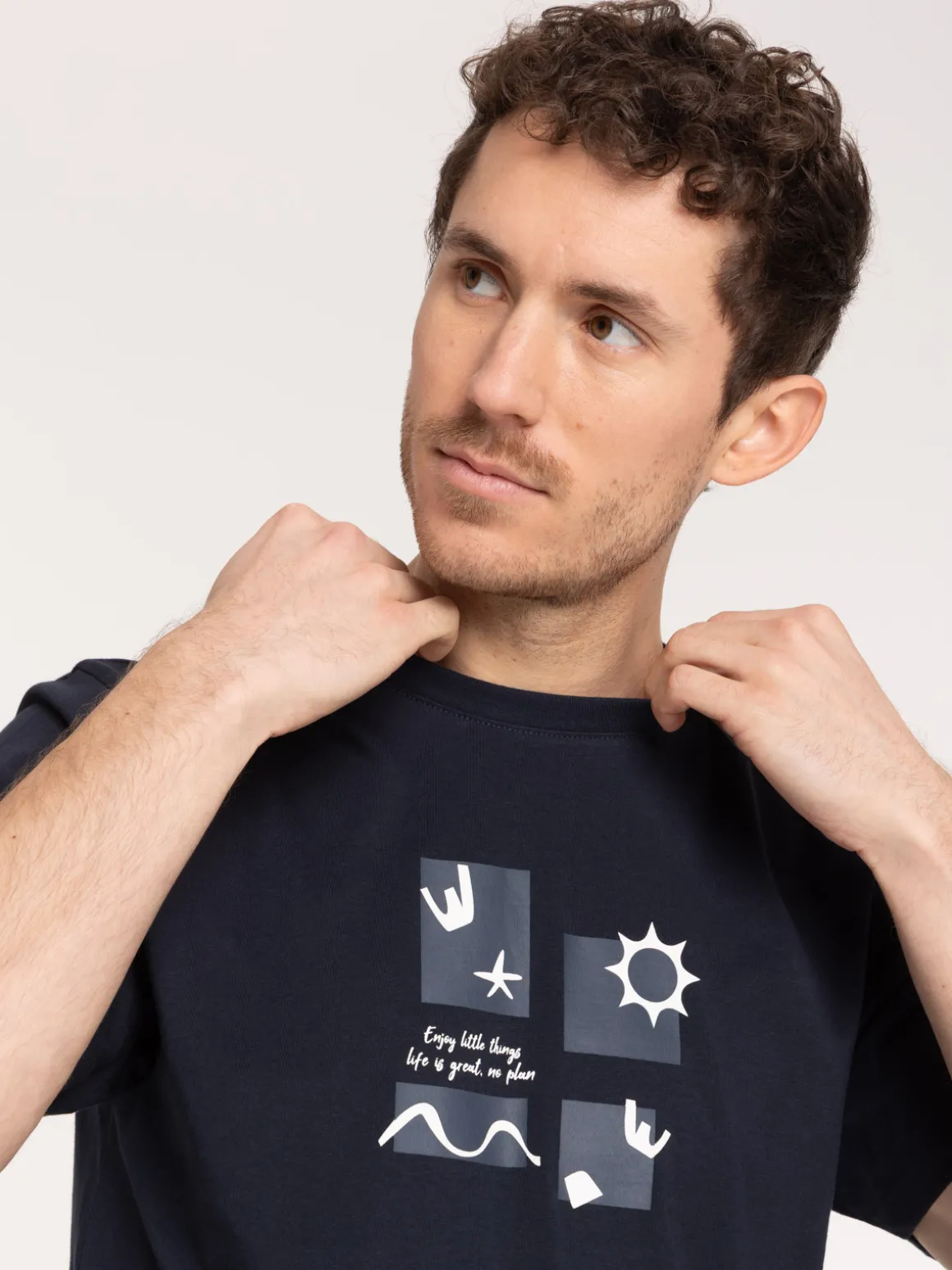 T-shirt motif graphique et message homme