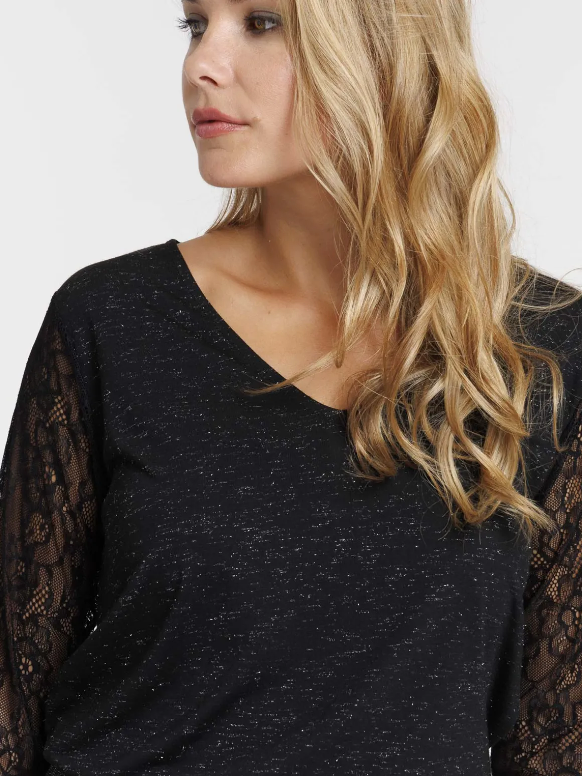 T-shirt pailleté et dentelle femme