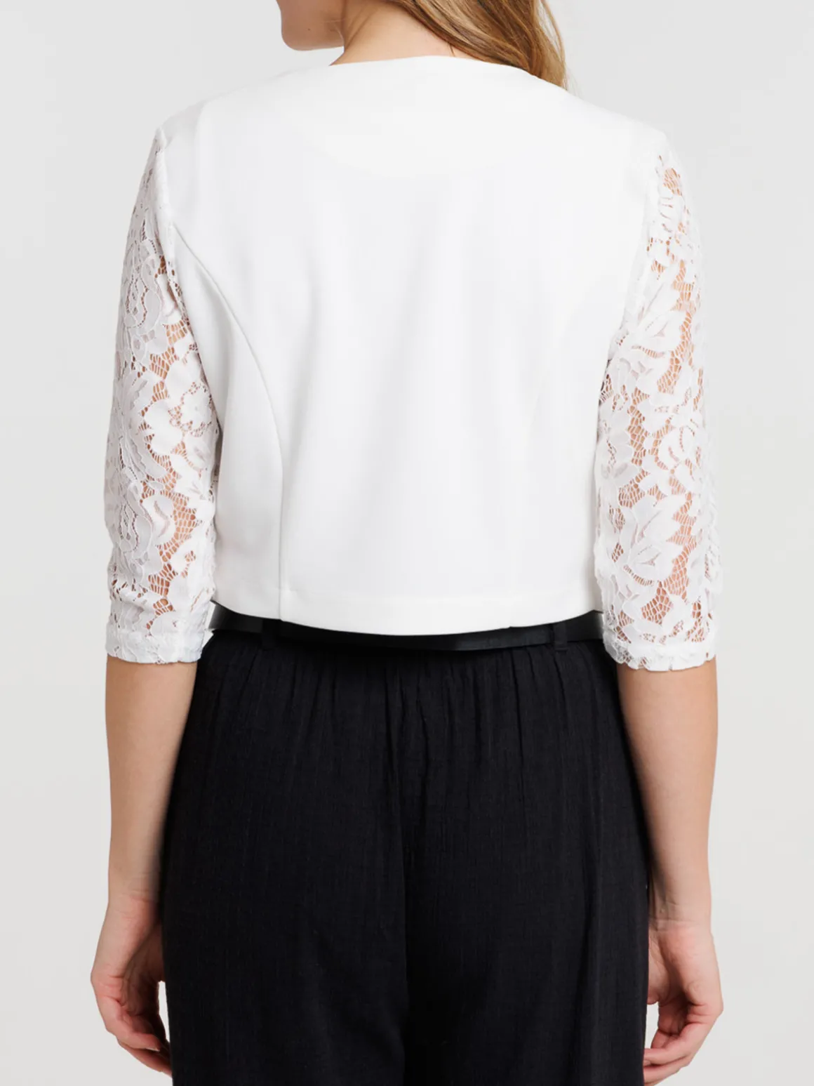 Veste courtes manches dentelles femme
